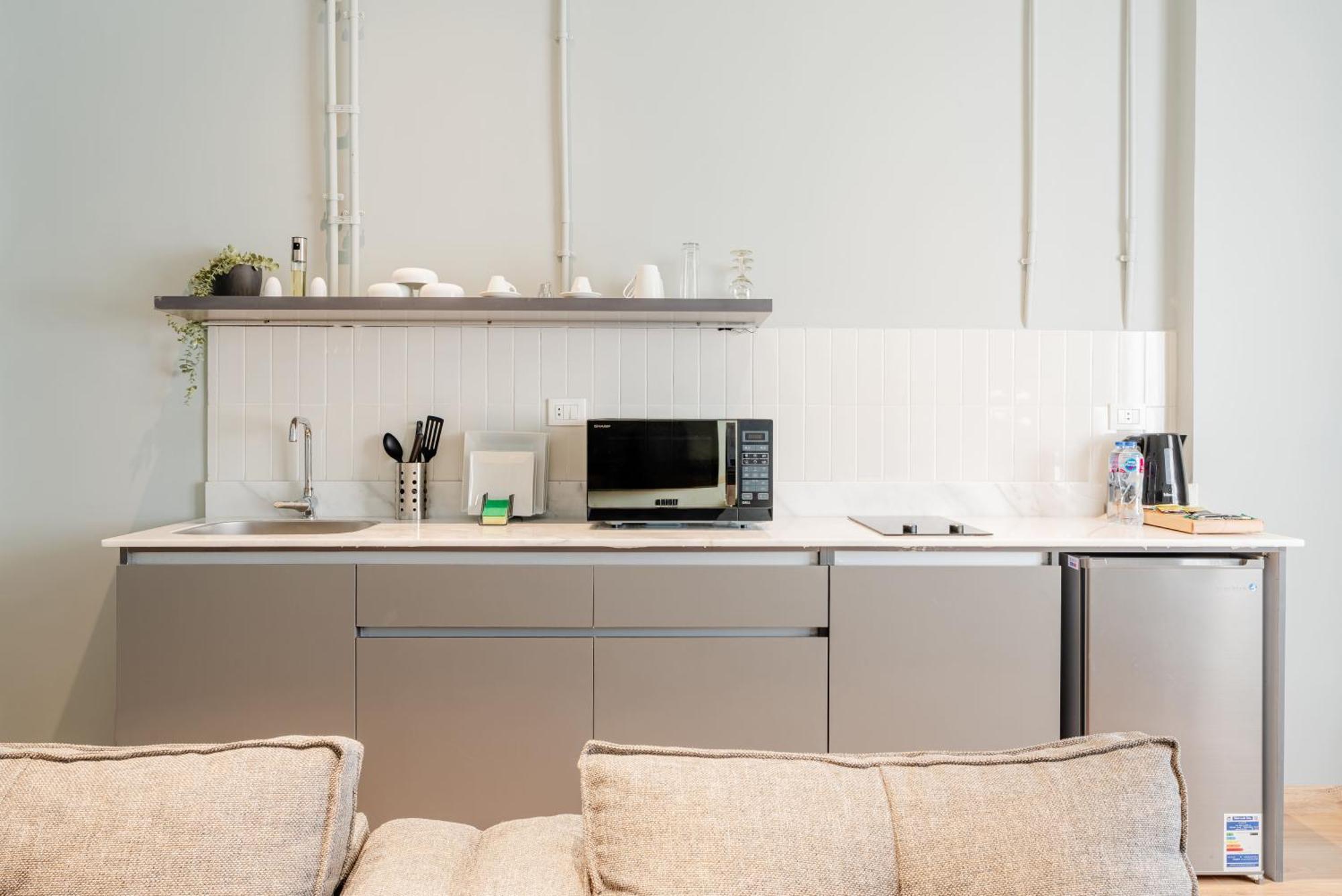 Grey L Studio Apartments Downtown Alexandria Menasce House Exteriör bild