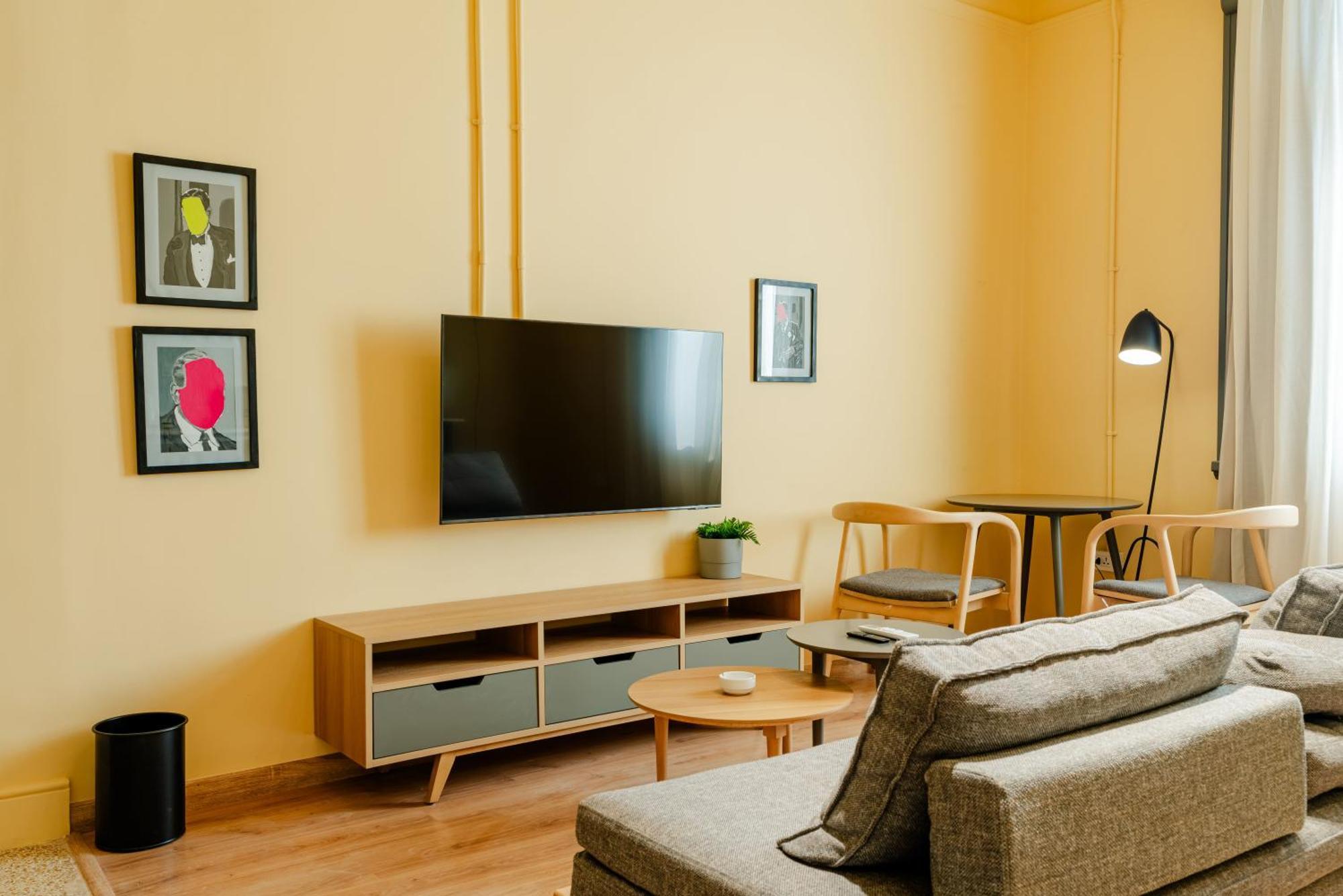 Grey L Studio Apartments Downtown Alexandria Menasce House Exteriör bild